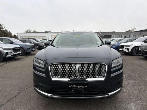 Certified 2022 Lincoln Nautilus Reserve w/ Equipment Group 201A image 8