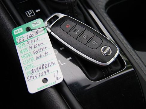 Used 2025 Nissan Sentra S image 31