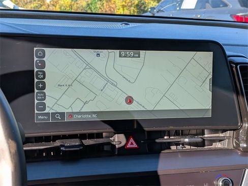 Used 2023 Kia Sportage EX image 22