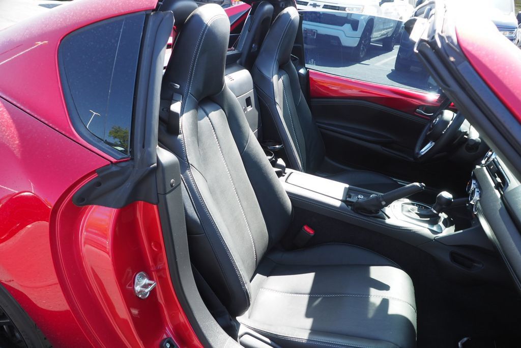 Used 2024 MAZDA MX-5 Miata RF Grand Touring w/ Weather Package RWD image 17