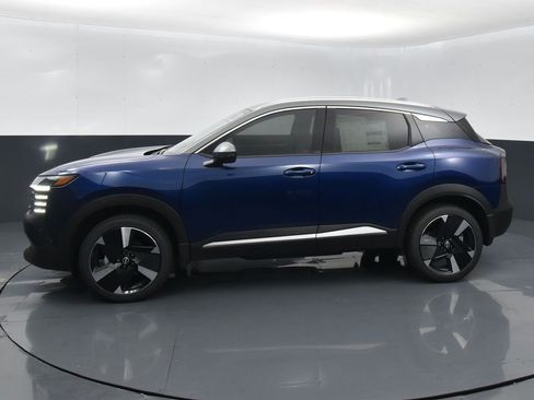 Certified 2025 Nissan Kicks SR image 21