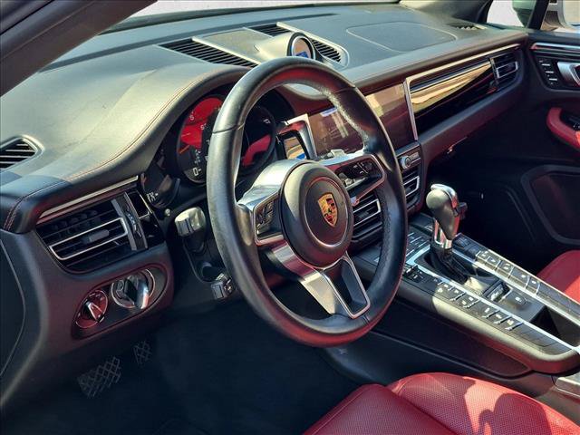 Used 2020 Porsche Macan AWD/4WD image 10