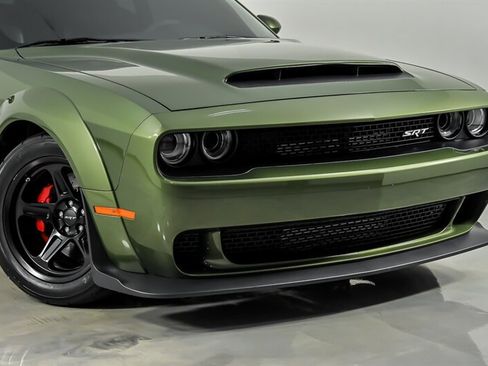 Used 2018 Dodge Challenger SRT Demon RWD image 2