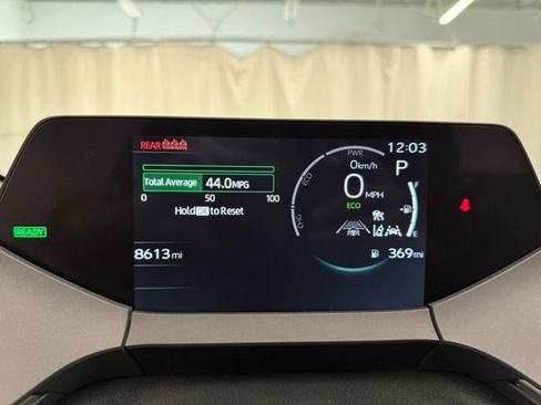 Used 2025 Toyota Prius XLE image 14
