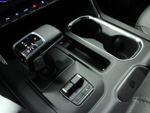 New 2026 GMC Sierra 1500 Denali w/ Technology Package AWD/4WD image 23