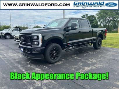 New 2026 Ford F350 Lariat w/ Black Appearance Package