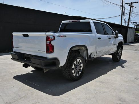 Used 2024 Chevrolet Silverado 2500 Custom w/ Custom Value Package AWD/4WD image 4