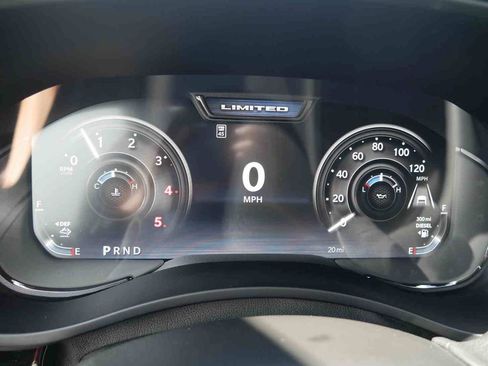 New 2025 RAM 3500 Limited AWD/4WD image 47