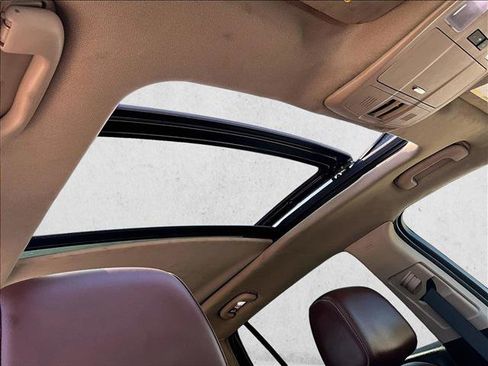 Used 2017 Buick Envision Essence FWD image 16