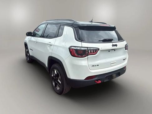 Used 2017 Jeep Compass Trailhawk w/ Navigation Group AWD/4WD image 3