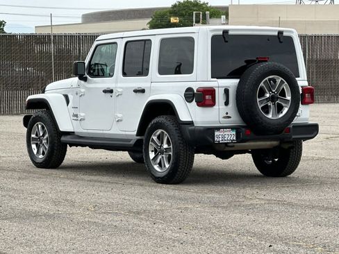 Used 2020 Jeep Wrangler Unlimited Sahara image 5