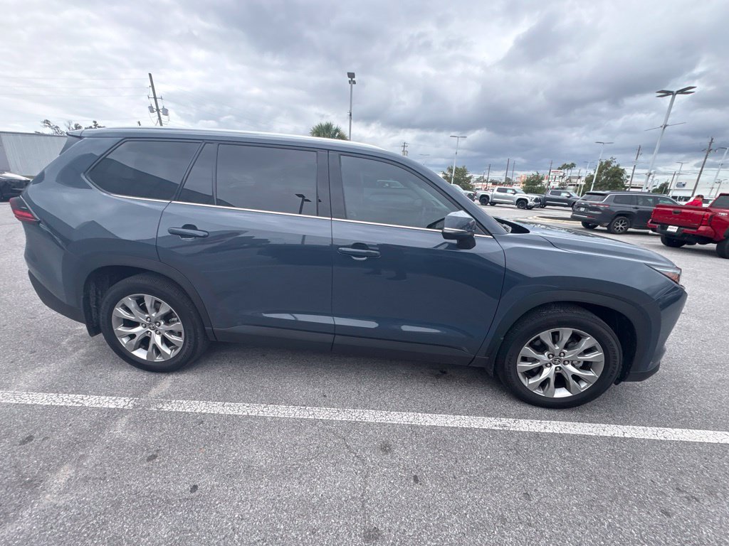 Used 2026 Toyota Grand Highlander AWD image 18