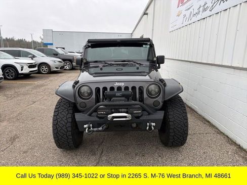 Used 2014 Jeep Wrangler Unlimited Rubicon w/ Max Tow Package image 3