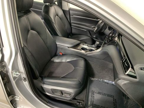 Used 2023 Toyota Camry XLE FWD image 38