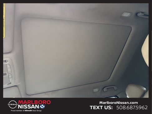 Certified 2018 Nissan Rogue SL w/ Premium Package image 32