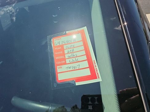 Used 2025 Kia Seltos EX w/ EX Sunroof Package AWD/4WD image 10