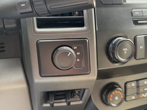 Used 2021 Ford F350 XL w/ Power Equipment Group image 28