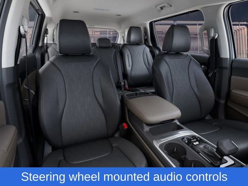 New 2026 Kia Carnival EX image 16