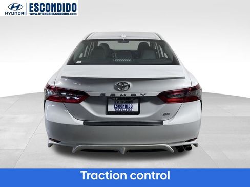 Used 2024 Toyota Camry SE image 5