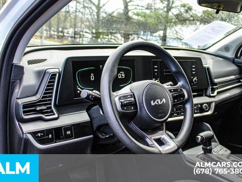 Used 2024 Kia Sportage LX image 20