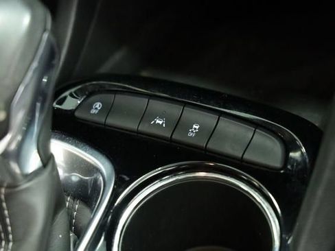 Used 2021 Buick Encore GX Select w/ Sport Touring Package FWD image 23