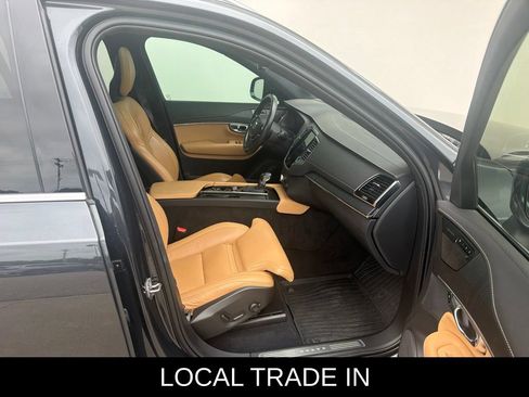 Used 2022 Volvo XC90 T6 Inscription w/ Lounge Package AWD/4WD image 17