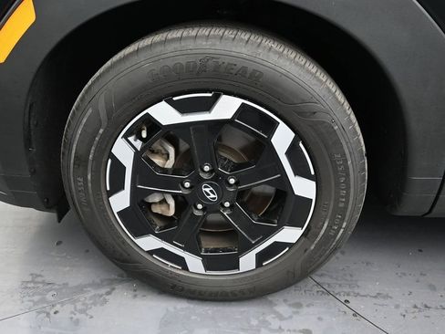 Used 2025 Hyundai Santa Fe SEL image 9