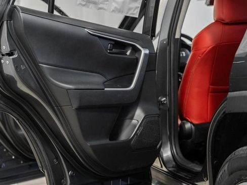 Used 2023 Toyota RAV4 LE image 29