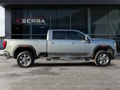 Used 2025 GMC Sierra 3500 SLT w/ SLT Premium Package image 6