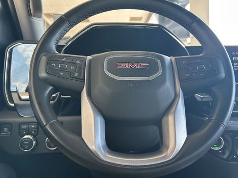 Used 2024 GMC Sierra 1500 SLT w/ SLT Premium Plus Package AWD/4WD image 21