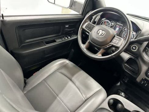 Used 2022 RAM 3500 Tradesman w/ Chrome Appearance Group AWD/4WD image 12