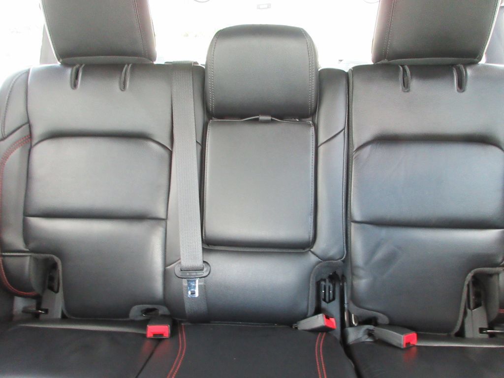 Used 2021 Jeep Wrangler Unlimited Rubicon AWD/4WD image 21