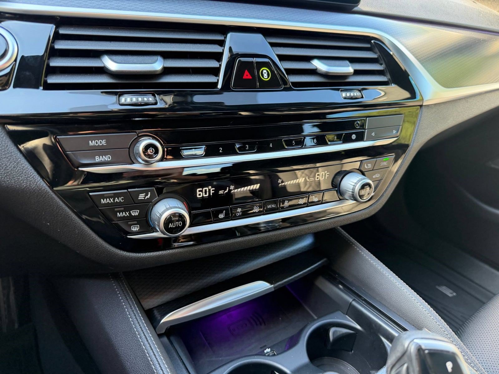 Used 2021 BMW 540i w/ M Sport Package RWD image 18