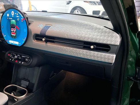 Certified 2025 MINI Cooper S image 18