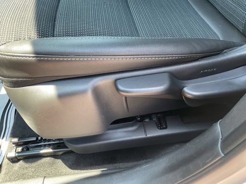 Used 2025 Buick Envista Preferred FWD image 12