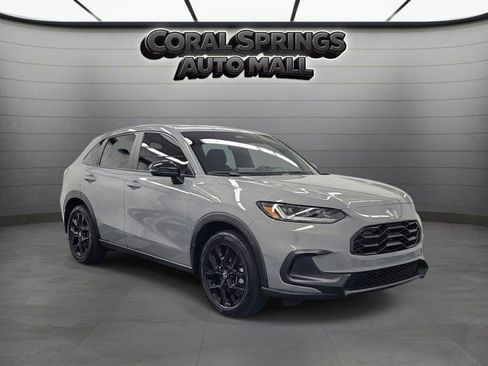 Certified 2025 Honda HR-V Sport image 1