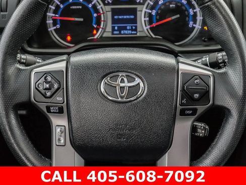Used 2017 Toyota 4Runner Limited AWD/4WD image 31