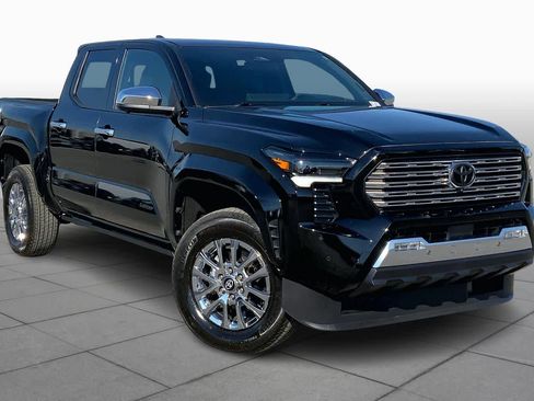 Used 2025 Toyota Tacoma Limited image 2