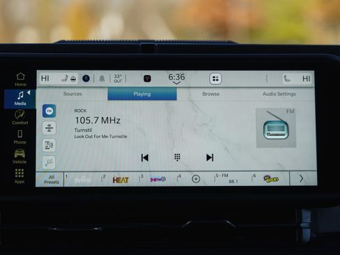 Used 2024 Jeep Gladiator Sport image 14