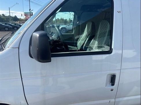 Used 2006 Ford E-150 and Econoline 150 RWD image 17