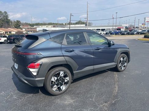 Used 2025 Hyundai Kona SEL image 3