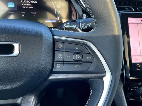 Used 2024 Jeep Grand Cherokee Limited 4xe image 19