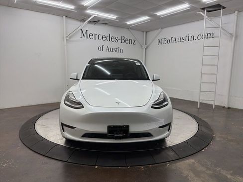 Used 2023 Tesla Model Y Long Range image 2