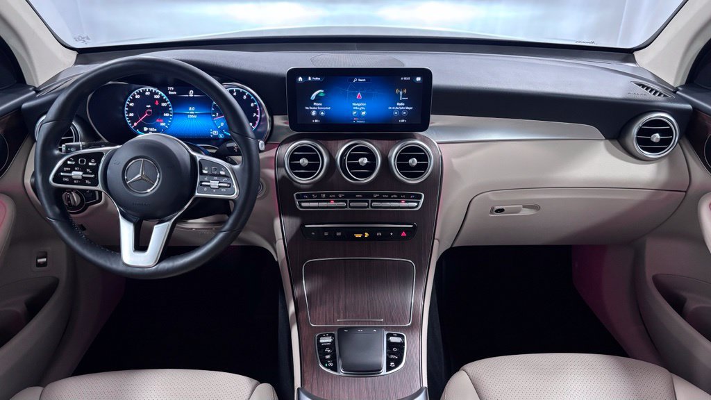 Certified 2021 Mercedes-Benz GLC 300 4MATIC image 2