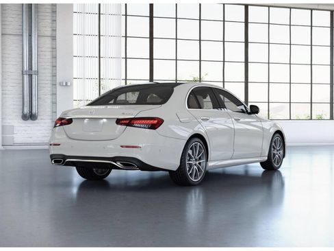 Used 2023 Mercedes-Benz E 350 4MATIC Sedan image 23