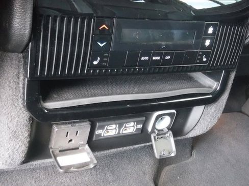 Used 2022 Jeep Wagoneer Series III image 62