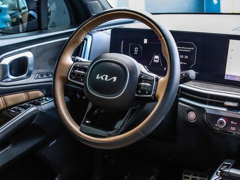 Used 2024 Kia Sorento SX Prestige w/ Olive Brown Leather Package image 27