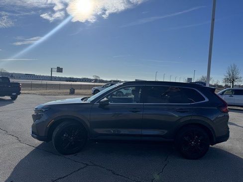 Used 2023 Honda CR-V Sport Touring image 6