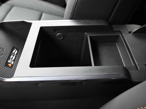 New 2026 GMC Terrain AT4 w/ Convenience Package III image 17