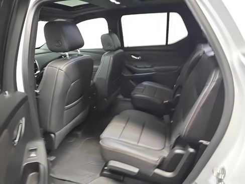Used 2023 Chevrolet Traverse RS AWD/4WD image 31